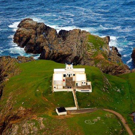 Strathy Point Lighthouse Exterior photo